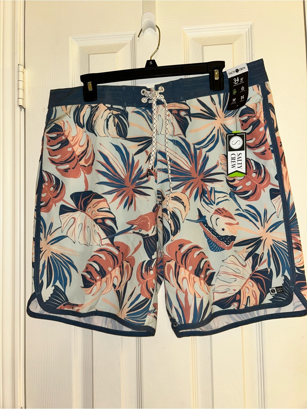 NWT Salty Crew Men's Breaker Board Shorts sea foam Men’s Size 34